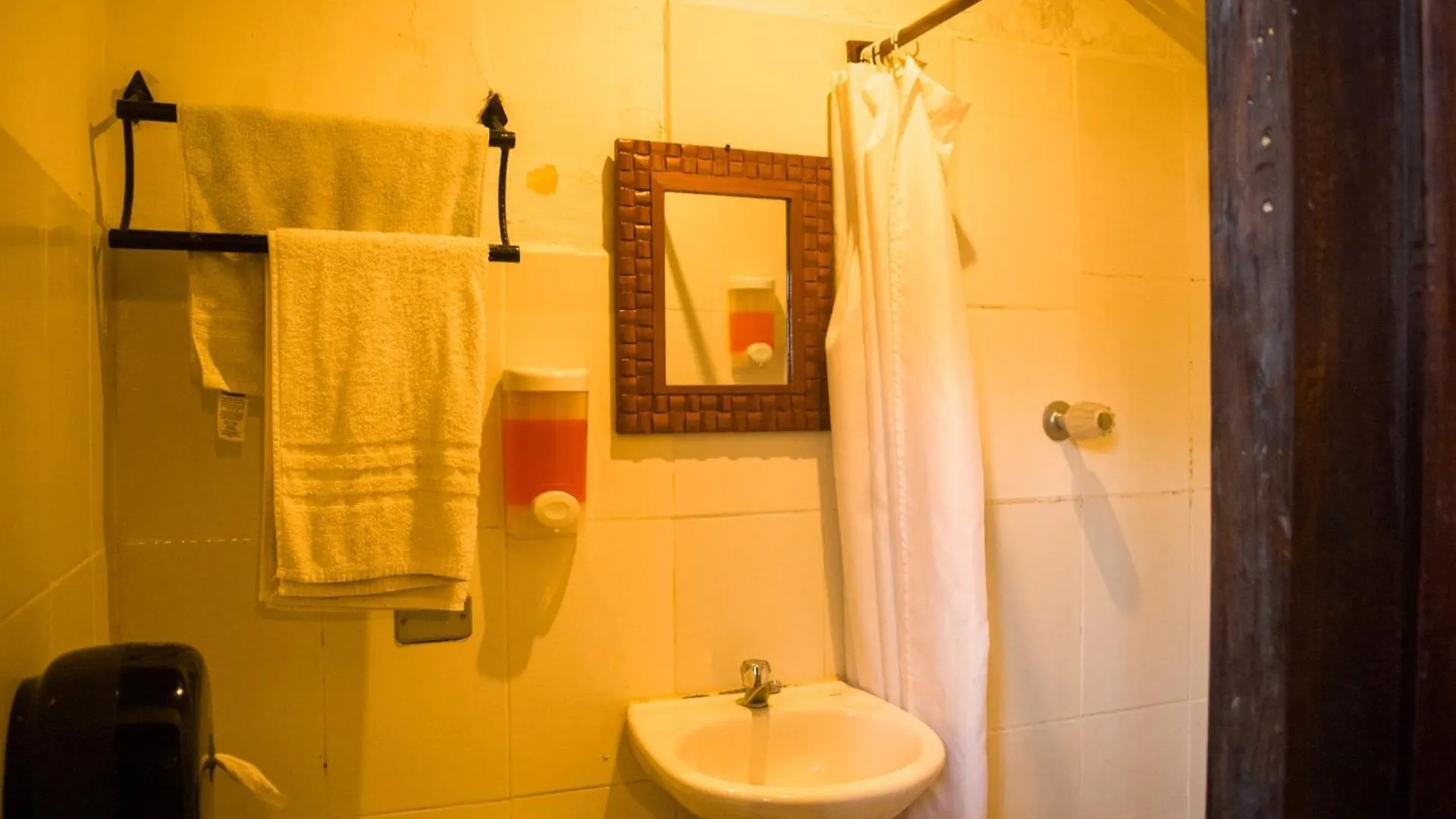 Gasthof Tzunun Hostel Antigua